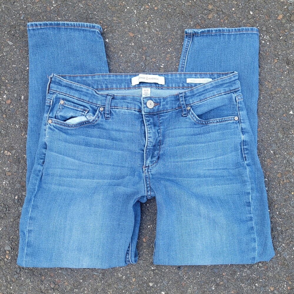Vintage X America Weekend Straight Leg Crop Jeans Size 10/30 Light Wash